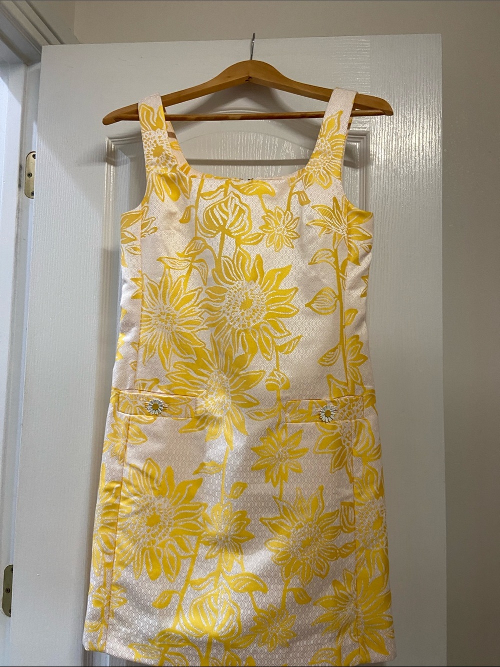 Lilly Pulitzer Yellow & White Floral Sleeveless Shift Dress